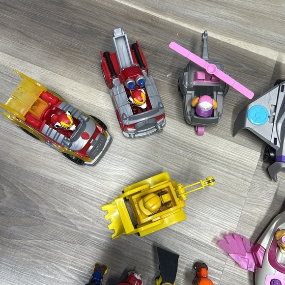 🚩 Paw Patrol puppy & kitty Action Figures & Playsets - Picture 6 of 10